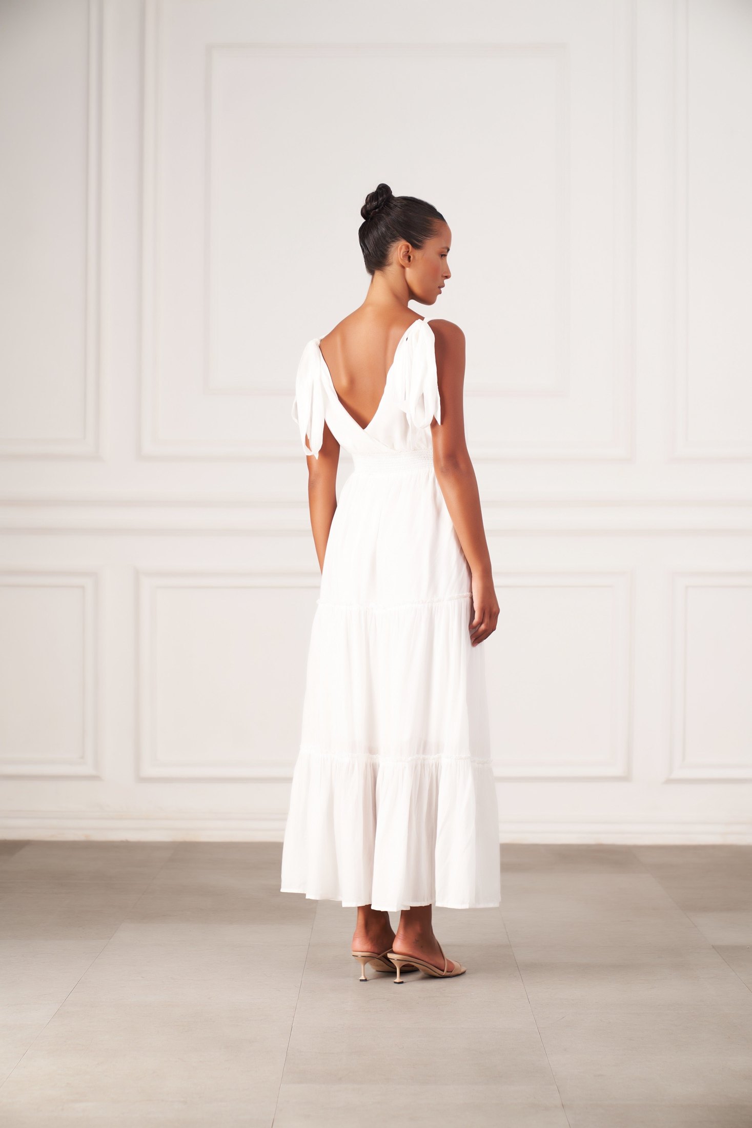 Isabella Gown | White — thumbnail 17